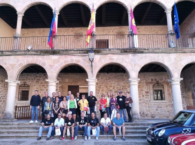 XIII Nacional – foto de grupo en el ayuntamiento siguenza